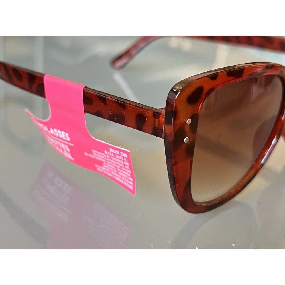 70s Style Sunglasses Tortoiseshell Lightweight Brand New With Tags and case